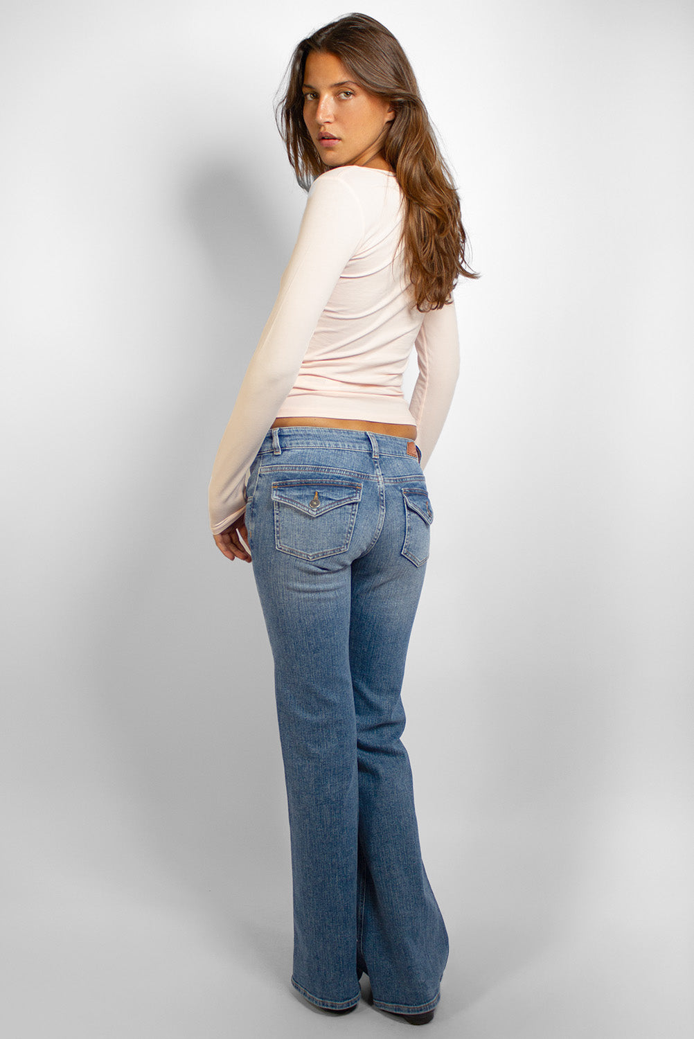 Low-Waist Flared Jeans | Subdued
