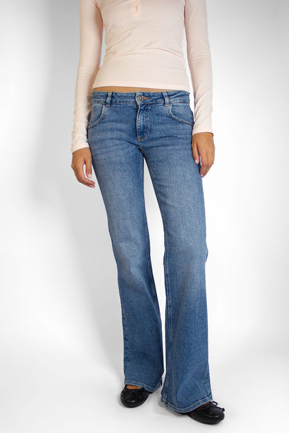 Low-Waist Flared Jeans | Subdued