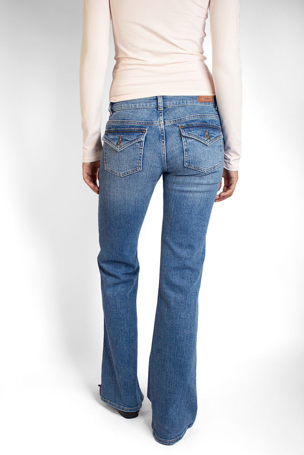 Low-Waist Flared Jeans | Subdued