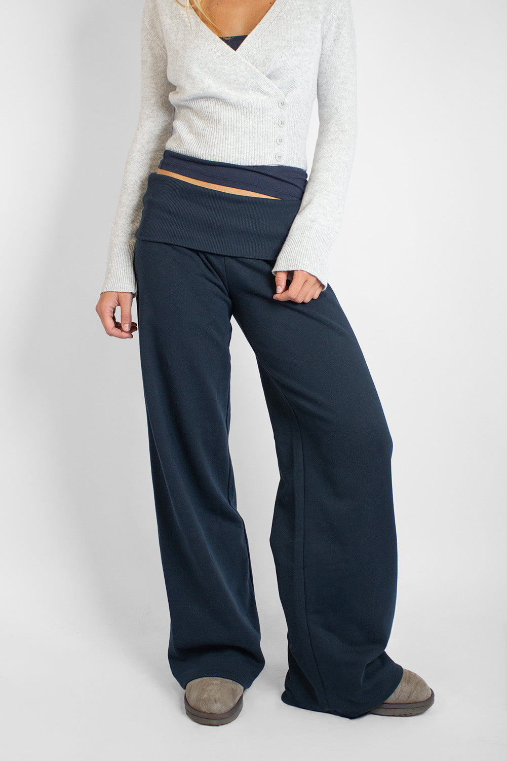 Wide-leg joggers with turn-up | Subdued