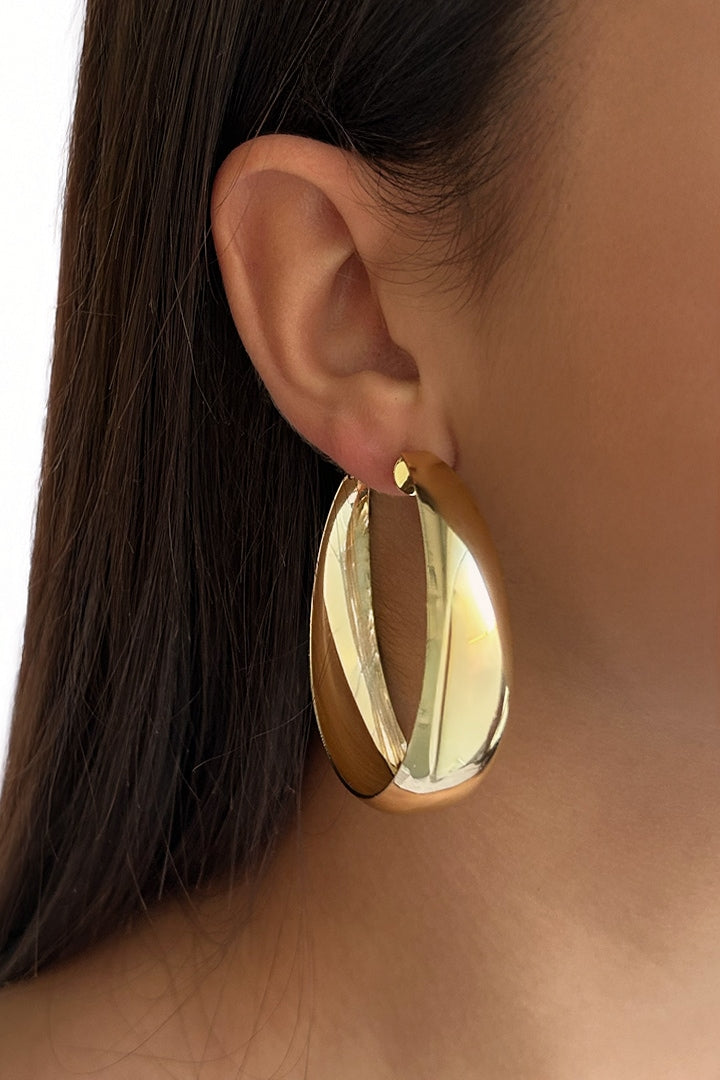 Hoop earrings | Subdued