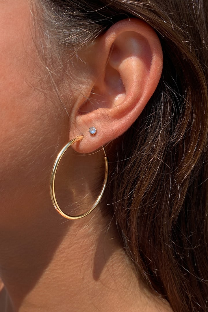 Hoop earrings | Subdued